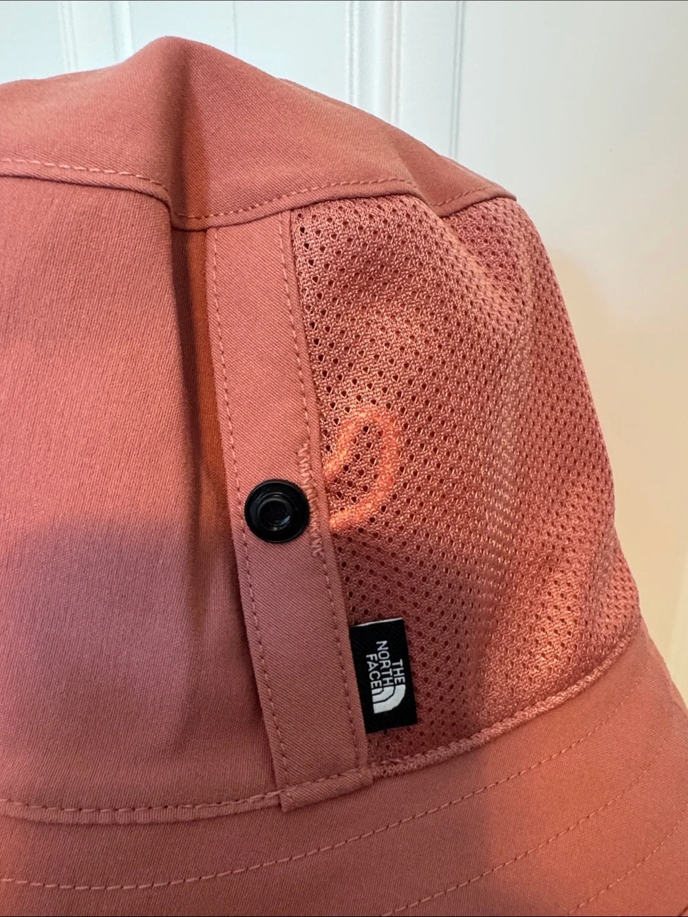 The North Face Rosewood Mesh Bucket Hat - Picture 2 of 5